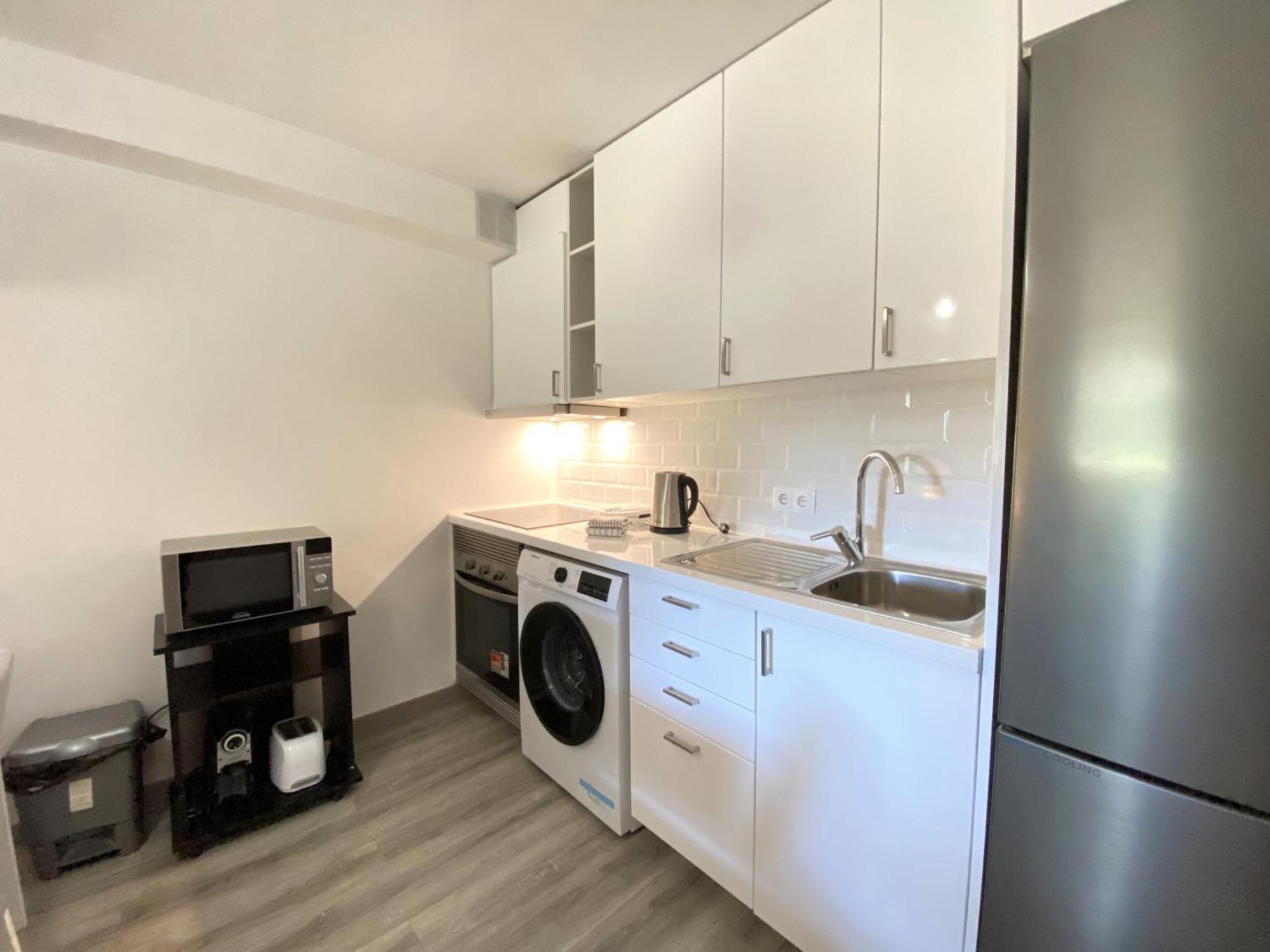 Harmony With Pool By Homing Apartment